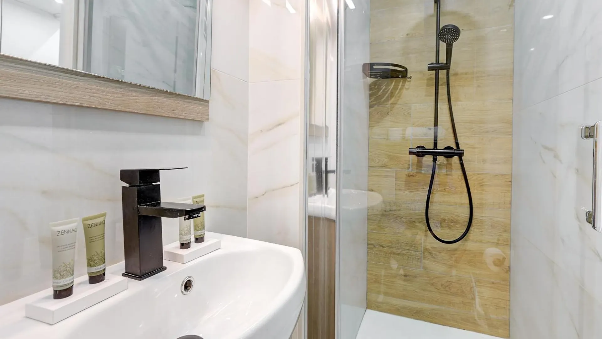 Apartamento Residence Sur Les Champs Elysees París Francia