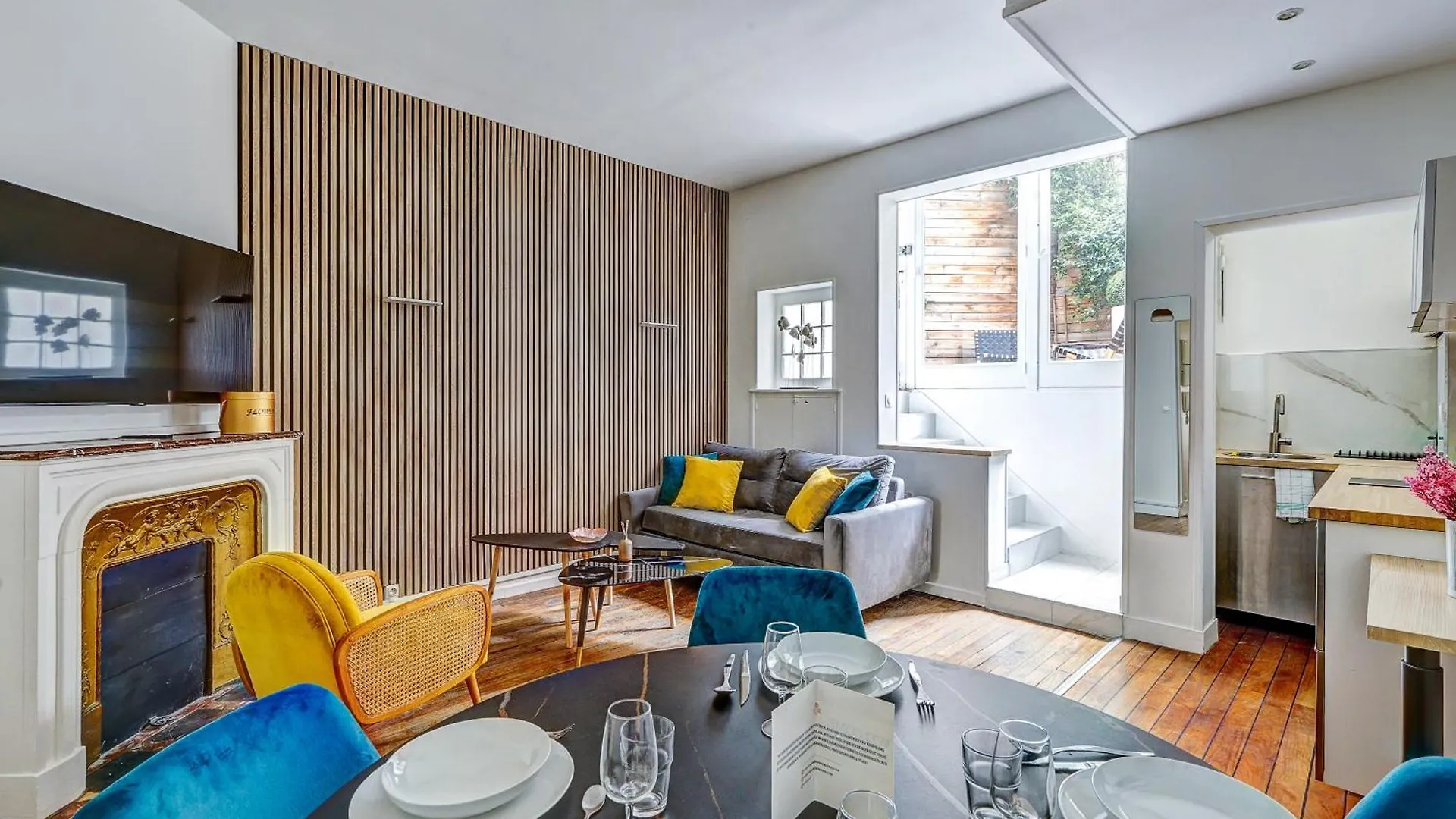 Residence Sur Les Champs Elysees Paris 0*,  France