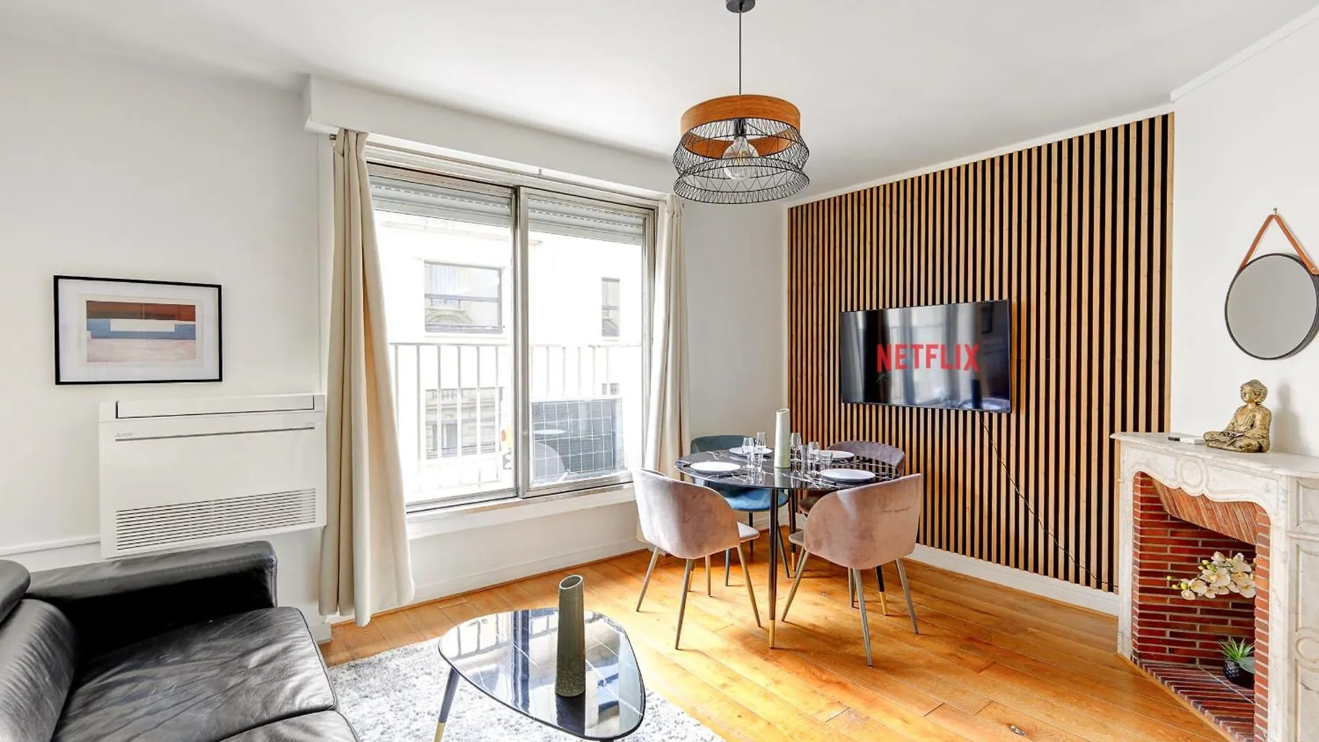 Residence Sur Les Champs Elysees Paris France