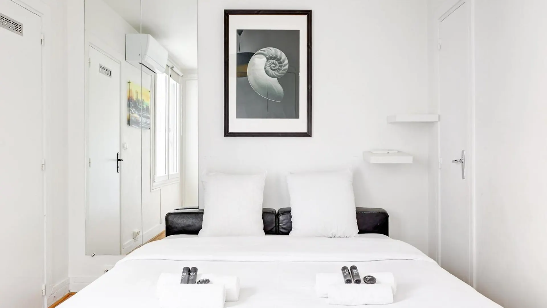Residence Sur Les Champs Elysees Paris 0*,